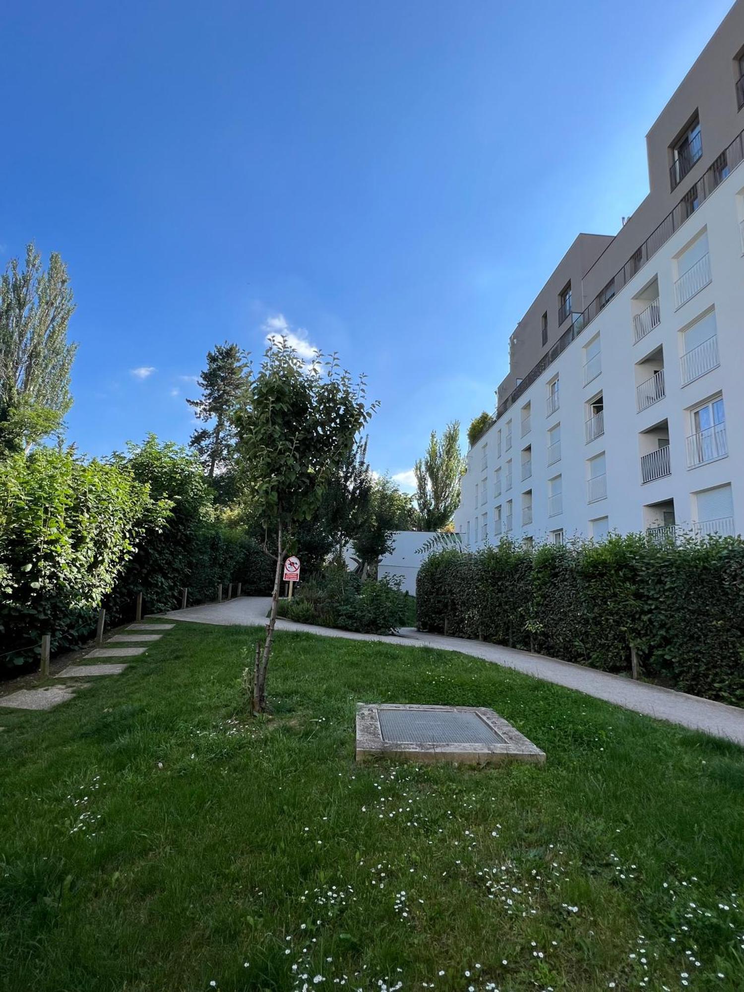 Appartement Elegant Et Lumineux Romainville Exterior foto